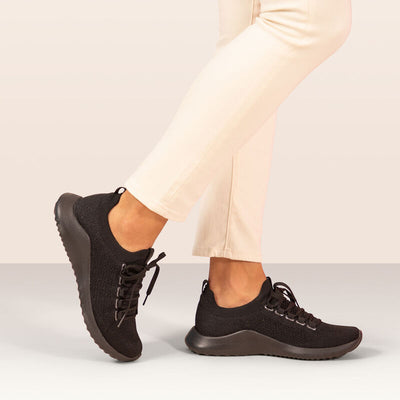 AETREX  Carly Lace Up - Black/Black