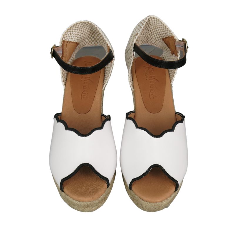 MARIA VICTORIA Mestizo - White/Black